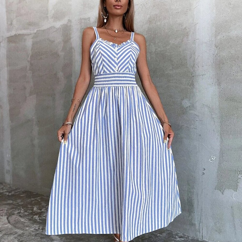 Women's Maxi Dress - Picture 2 of 6